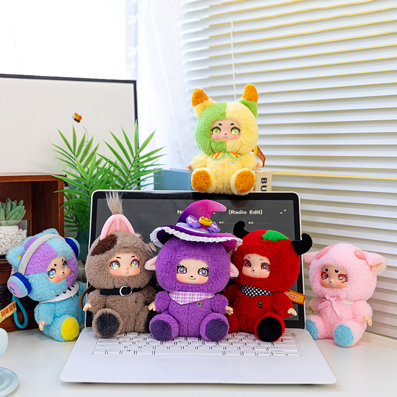 Cute Halloween Witch Doll Viny - Party Games Spy reseña y precio